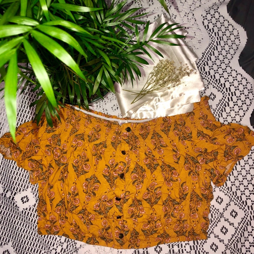 Tangerine floral crop top